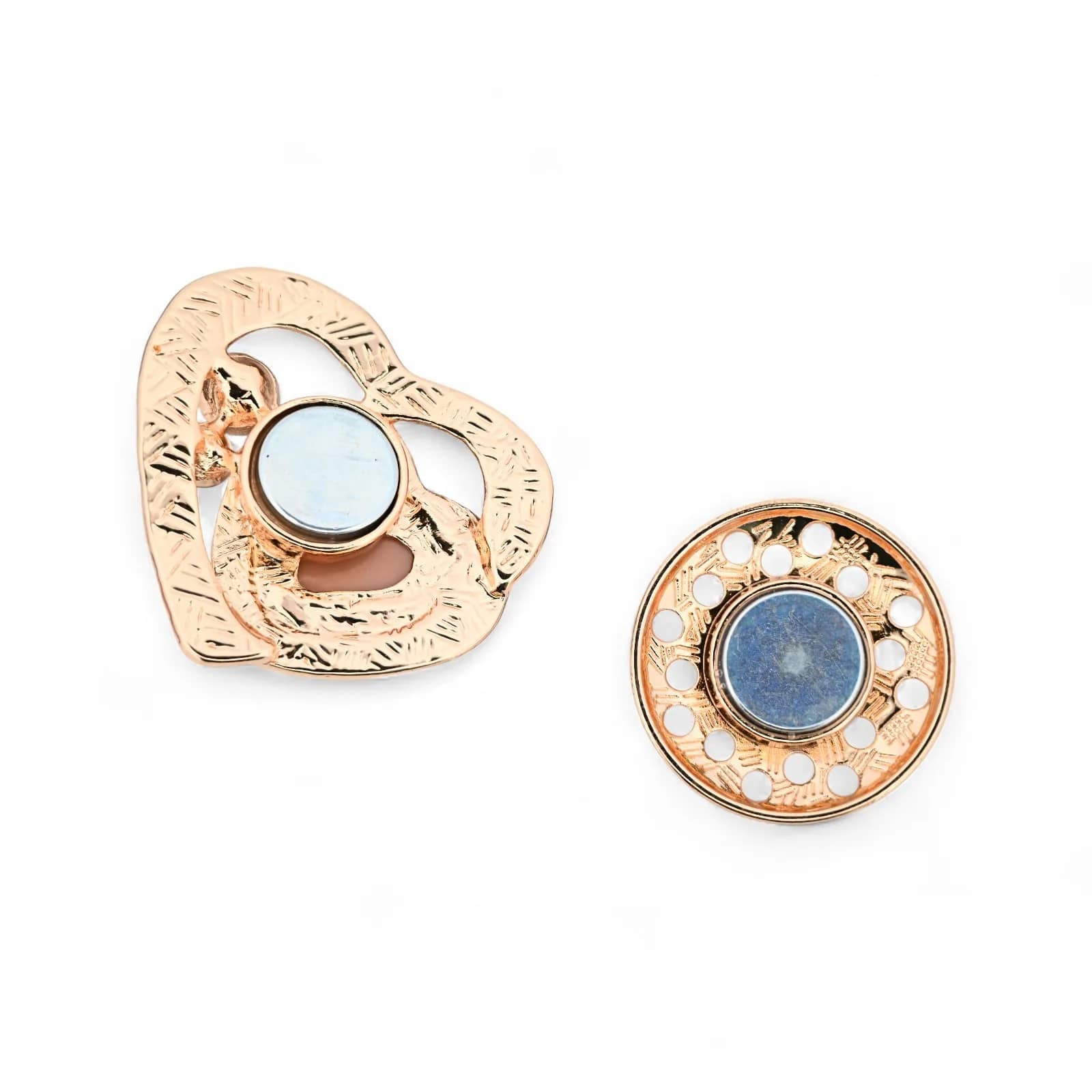Broche double cœur rose gold et chocolat, dos avec plaque magnétique