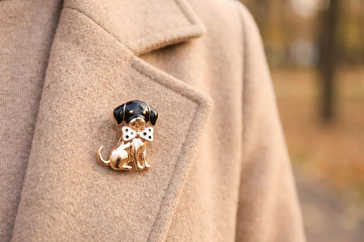 Symbolique du chien : fidèle gardien et guide des âmes