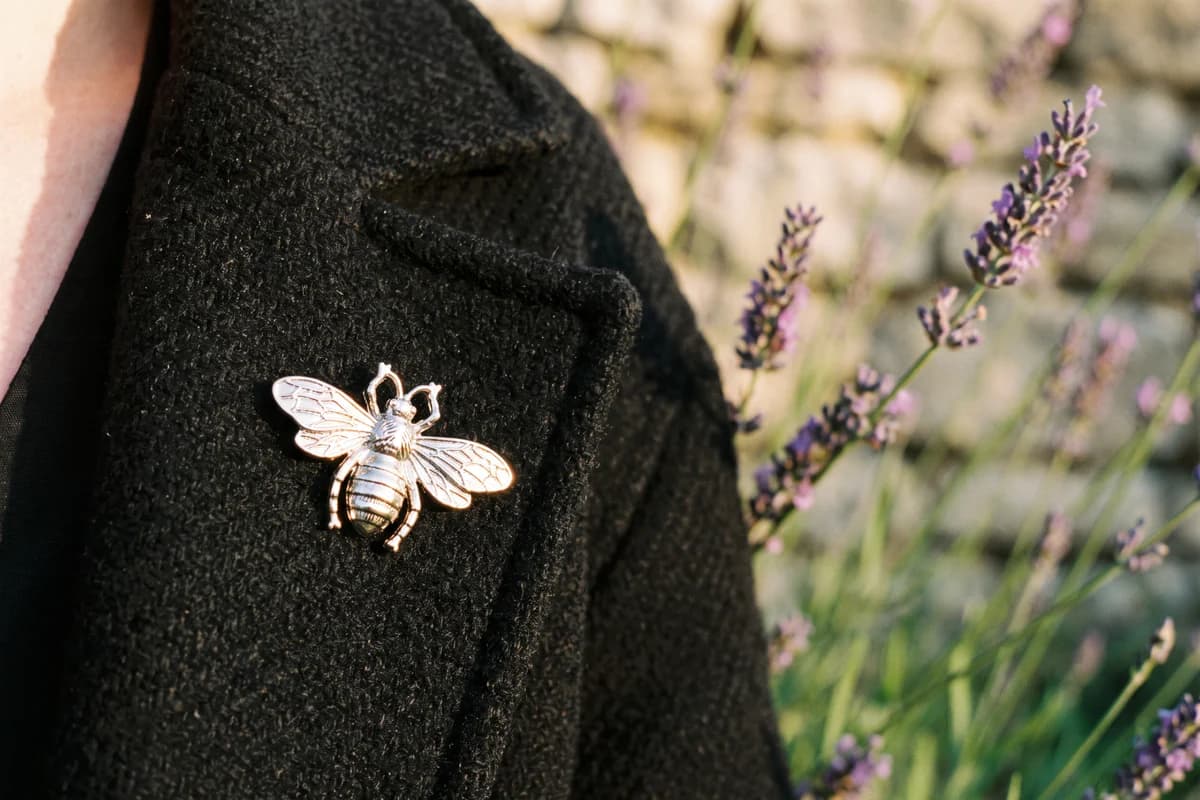 Symbole de l’abeille : histoire et signification